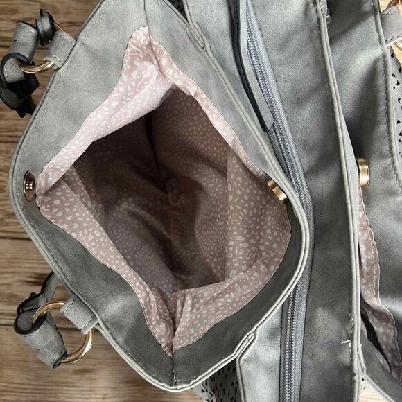 Violet Ray Faux Suede Laser Cut Gray Tote Bag Lined Boho Chic EUC mulberryfoundr - Picture 10 of 16